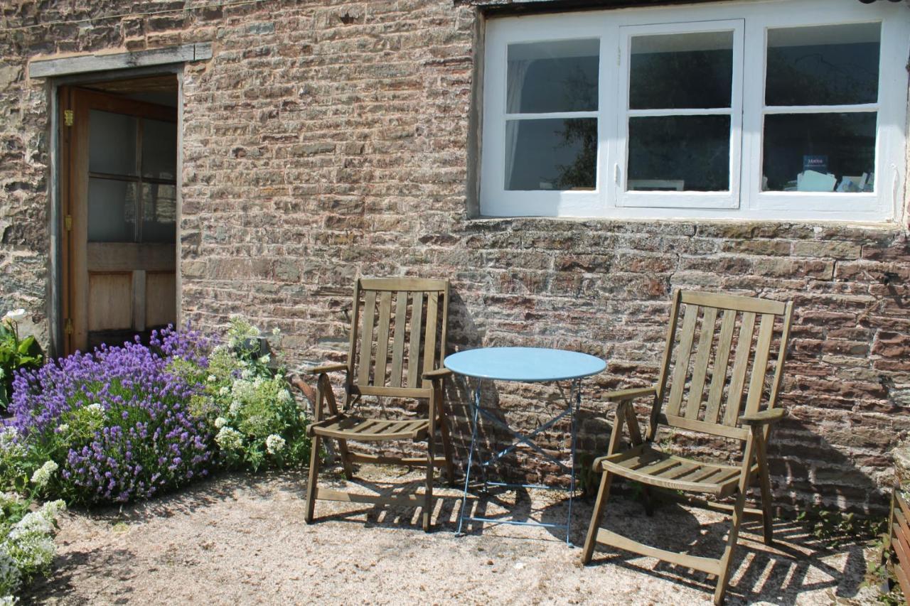 Grove Farm B&B Newnham  외부 사진